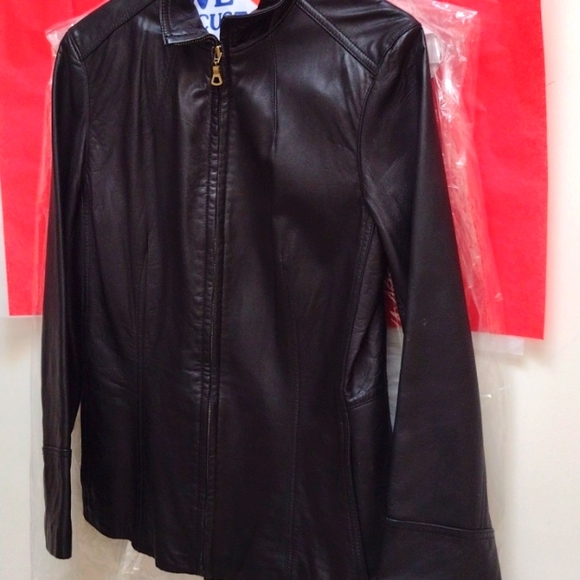 Ann Klein Vintage Lamb Leather Beautifully Cut in Back - Picture 16 of 16